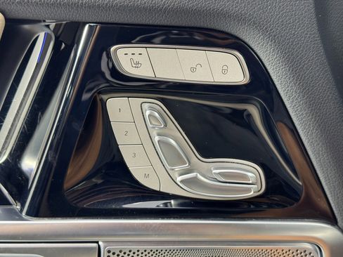 Used 2021 Mercedes-Benz G 550 image 17