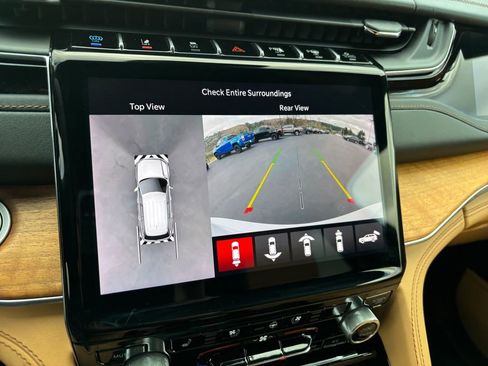 Used 2022 Jeep Grand Cherokee Summit image 20