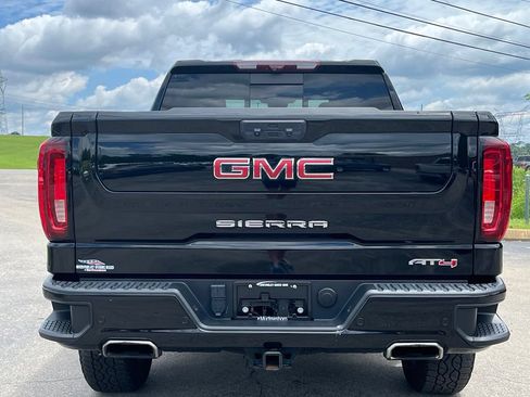 Used 2024 GMC Sierra 1500 AT4 w/ Technology Package AWD/4WD image 7
