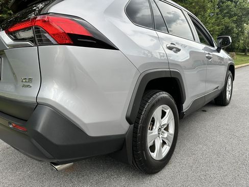 Used 2020 Toyota RAV4 XLE w/ Convenience Package AWD/4WD image 35
