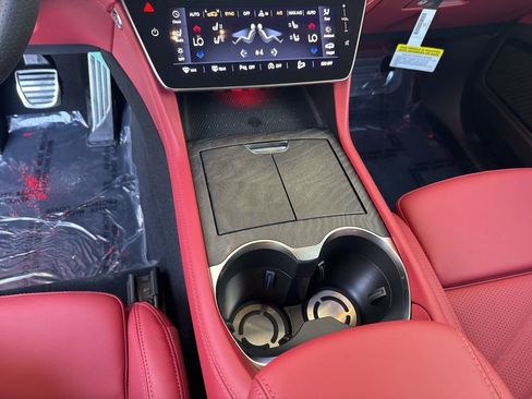 New 2026 Maserati Grecale Modena image 13