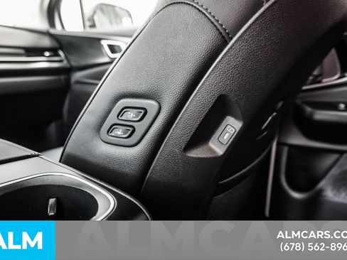 Used 2025 Kia Carnival SX Prestige FWD image 57