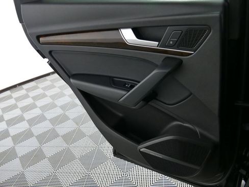 Used 2018 Audi Q5 2.0T Premium Plus w/ Premium Plus Package image 6