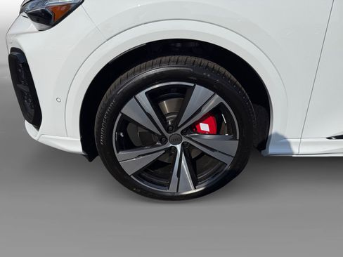 New 2026 Audi SQ5 Premium Plus AWD/4WD image 9