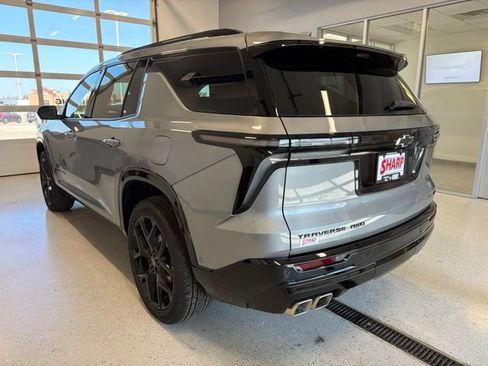 Used 2026 Chevrolet Traverse RS w/ LPO, Floor Liner Package AWD/4WD image 7