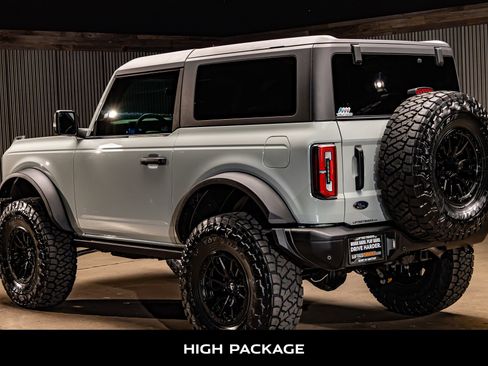 Used 2022 Ford Bronco Badlands image 7