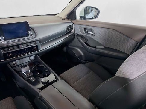 Certified 2023 Nissan Rogue SV image 19