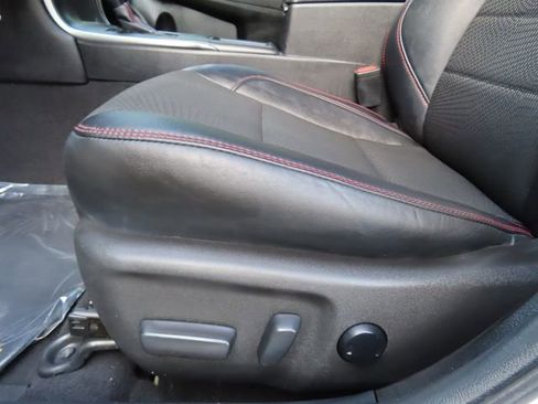 Used 2016 Toyota Camry SE FWD image 16