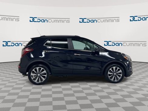 Used 2022 Buick Encore Preferred w/ Safety Package FWD image 9