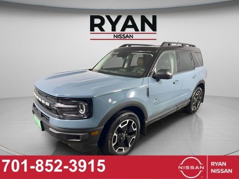 Used 2023 Ford Bronco Sport Outer Banks w/ Tech Package image 11