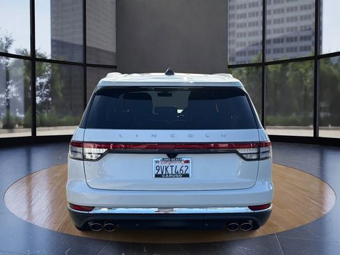 Used 2025 Lincoln Aviator Reserve image 4