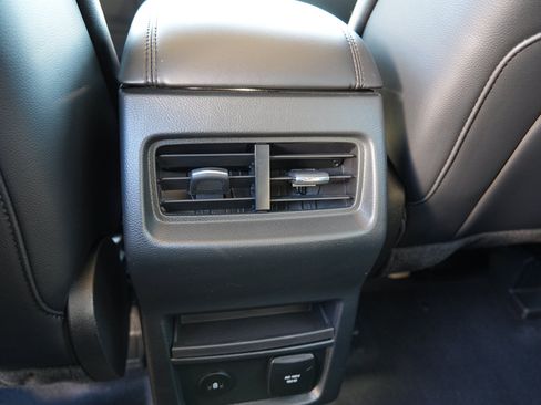 Used 2024 Ford Edge SEL w/ Convenience Package AWD/4WD image 29