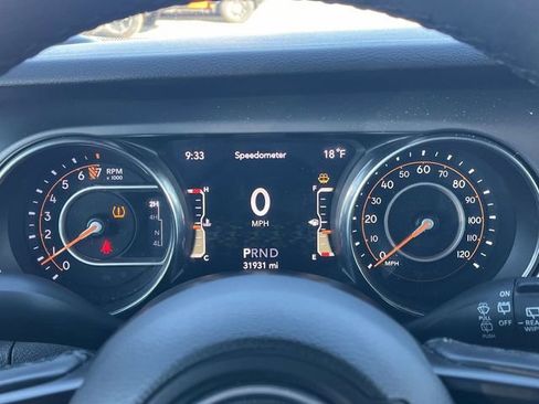 Used 2021 Jeep Wrangler Unlimited Sport image 32