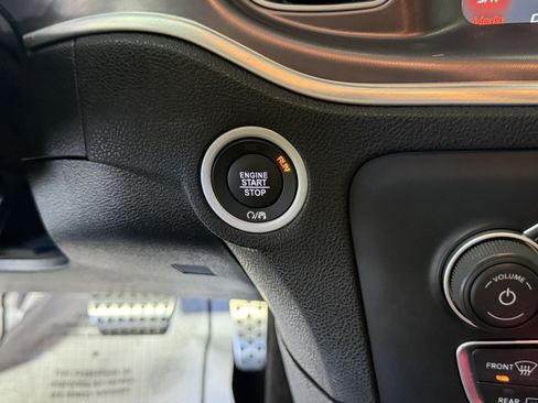 Used 2022 Dodge Charger Scat Pack RWD image 27