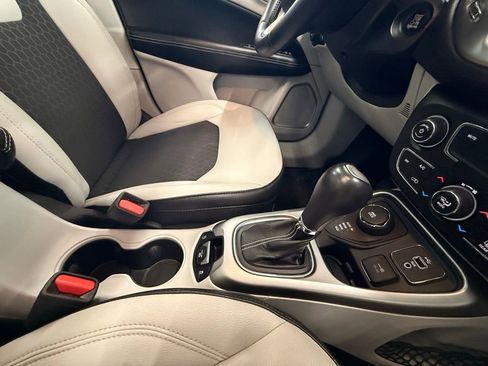 Used 2018 Jeep Compass Latitude w/ Popular Equipment Group image 22