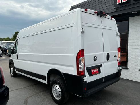 Used 2024 RAM ProMaster 2500 w/ Convenience Group FWD image 5