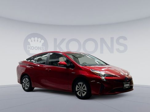 Used 2017 Toyota Prius Two image 14