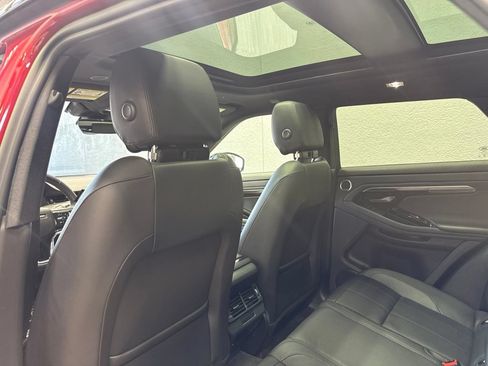 Used 2023 Land Rover Range Rover Evoque R-Dynamic S AWD/4WD image 19