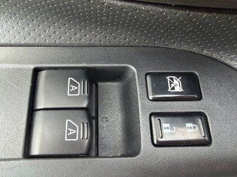 Certified 2020 Nissan NV200 S FWD image 15