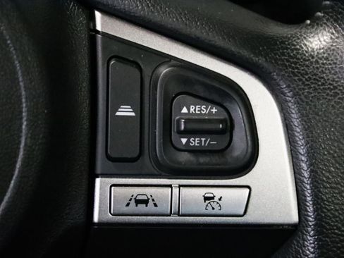 Used 2018 Subaru Forester 2.5i Touring w/ Popular Package #3B AWD/4WD image 16