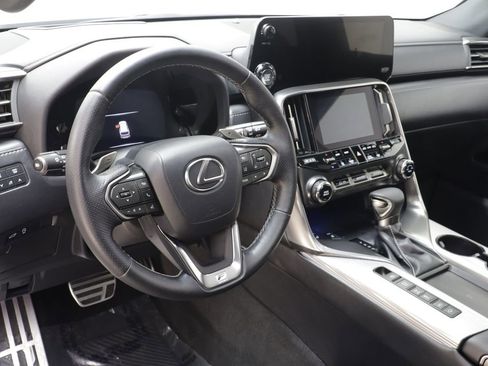 Used 2024 Lexus LX 600 F Sport AWD/4WD image 7