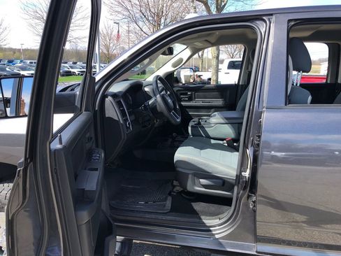Used 2018 RAM 2500 Tradesman w/ Chrome Appearance Group AWD/4WD image 19