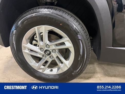 Used 2025 Hyundai Tucson SE AWD/4WD image 34