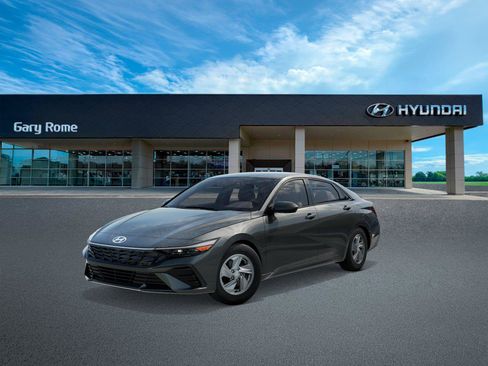 New 2026 Hyundai Elantra SE FWD image 1