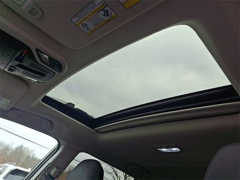 Used 2024 Subaru Outback Touring XT w/ Popular Package #2 image 15