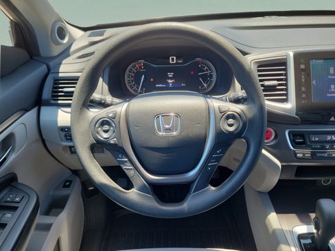 Used 2016 Honda Pilot EX image 12