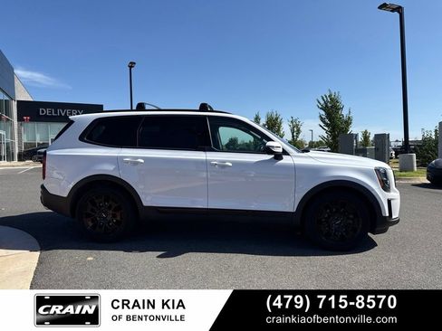 Certified 2022 Kia Telluride EX w/ EX Premium Package AWD/4WD image 3