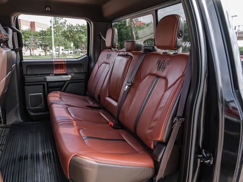 Used 2018 Ford F250 King Ranch w/ Chrome Package image 36