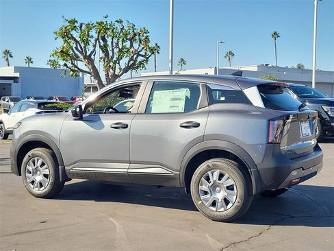 New 2026 Nissan Kicks S image 2