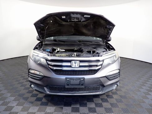 Used 2016 Honda Pilot Elite image 10