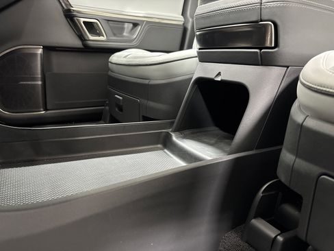 Used 2023 Rivian R1T Adventure image 31