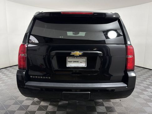 Certified 2020 Chevrolet Suburban LT AWD/4WD image 5