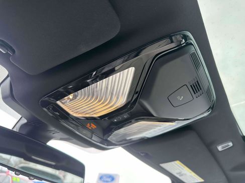 Used 2023 BMW 530i xDrive w/ Premium Package image 34