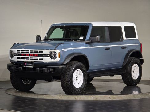 New 2025 Ford Bronco Heritage Edition image 5