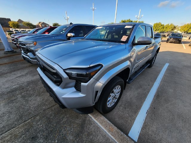 Used 2024 Toyota Tacoma SR5 RWD image 3