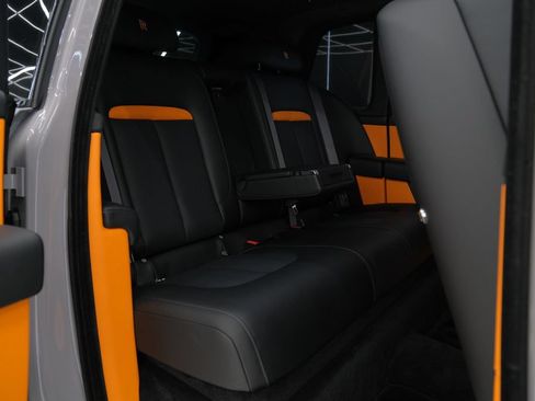 Used 2026 Rolls-Royce Cullinan AWD/4WD image 34