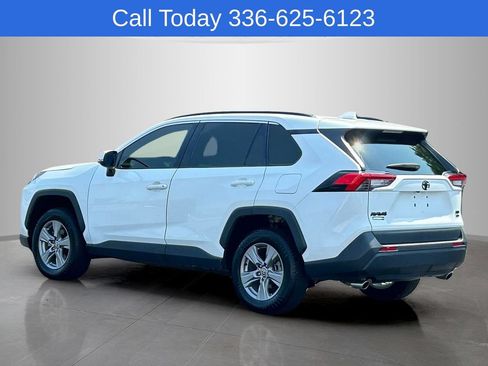 Used 2023 Toyota RAV4 LE FWD image 3