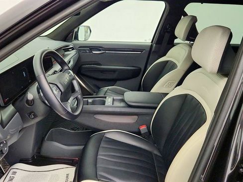 Used 2024 Kia EV9 GT-Line AWD/4WD image 20