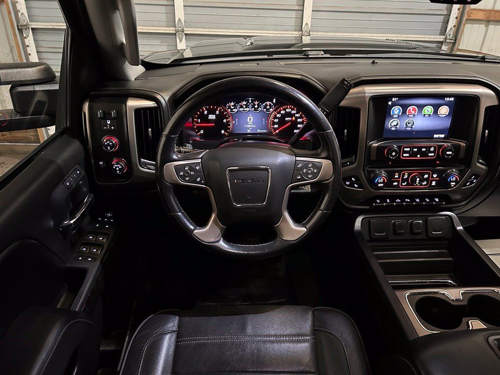 Used 2015 GMC Sierra 2500 Denali AWD/4WD image 27