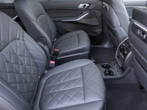 Certified 2025 BMW X7 xDrive40i image 34