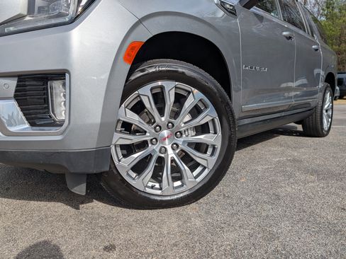 Used 2023 GMC Yukon XL Denali image 36