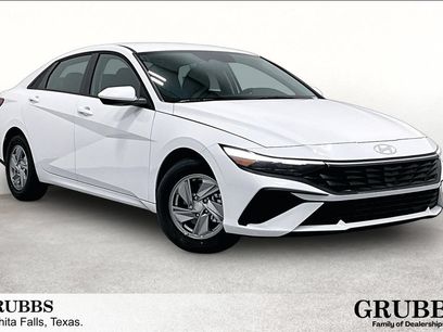 Used 2026 Hyundai Elantra SE