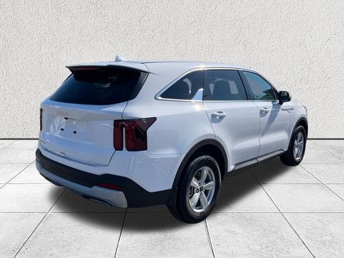 New 2026 Kia Sorento LX image 8