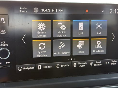 Used 2023 Honda Pilot Touring image 13