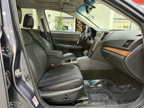 Used 2014 Subaru Outback 2.5i Limited AWD/4WD image 18
