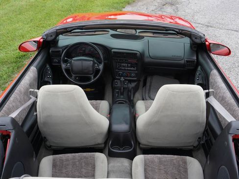 Used 2001 Chevrolet Camaro LT RWD image 10